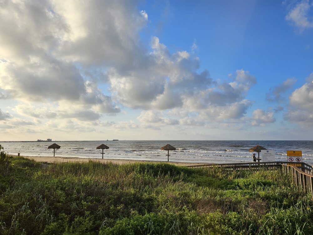A quick look back over the dunes toward the water